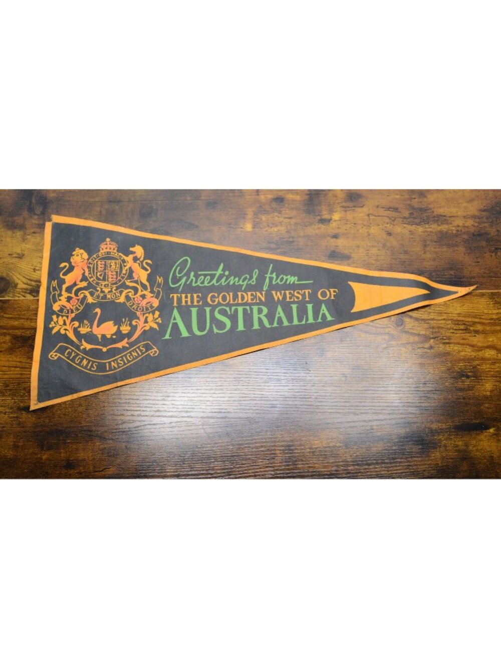 Vintage Greeting from The Golden West of Australia pennant 24 inches